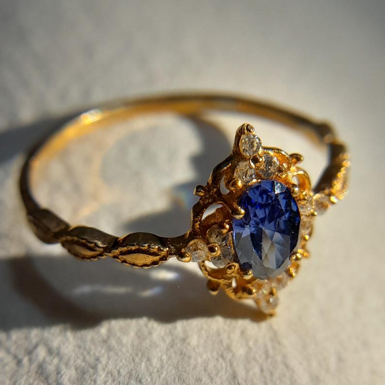 Helio Tanzanite Ring