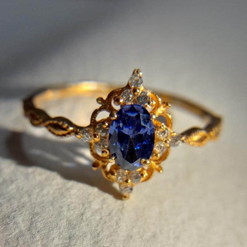 Helio Tanzanite Ring