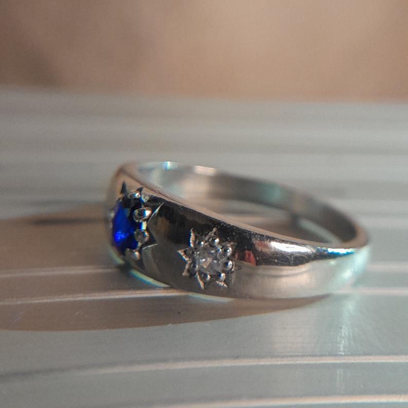 Lab Sapphire Vela Ring in Silver - djoyr