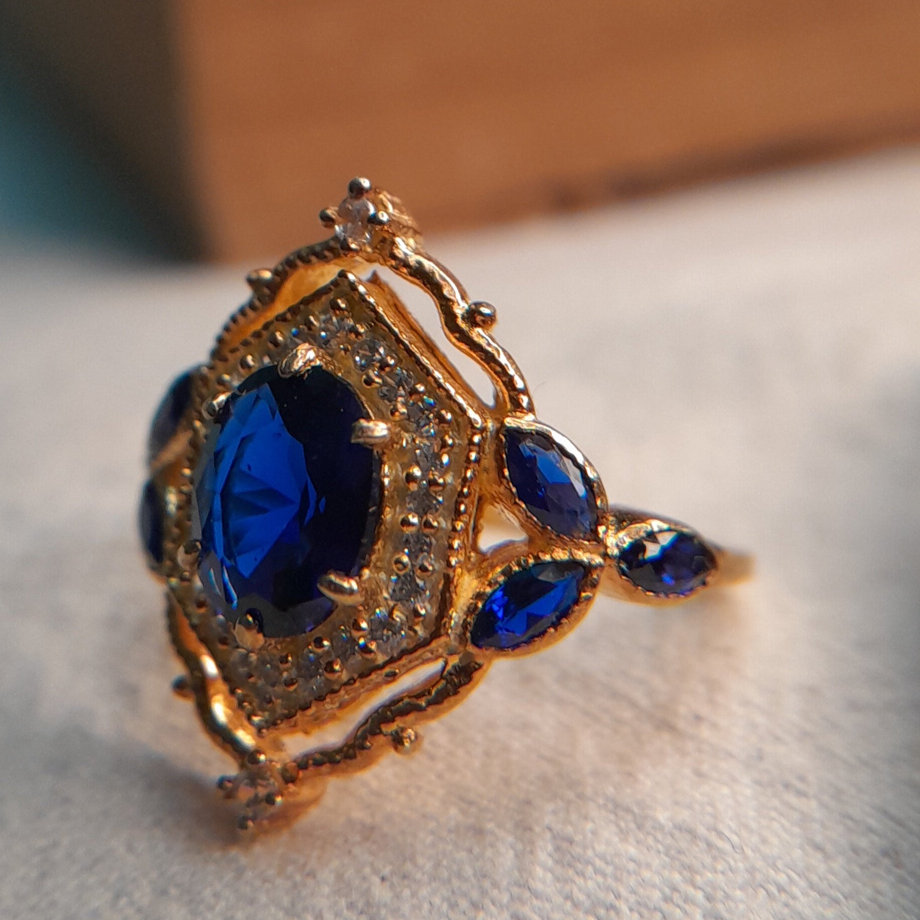 Lab grown Regal Sapphire Ring - djoyr