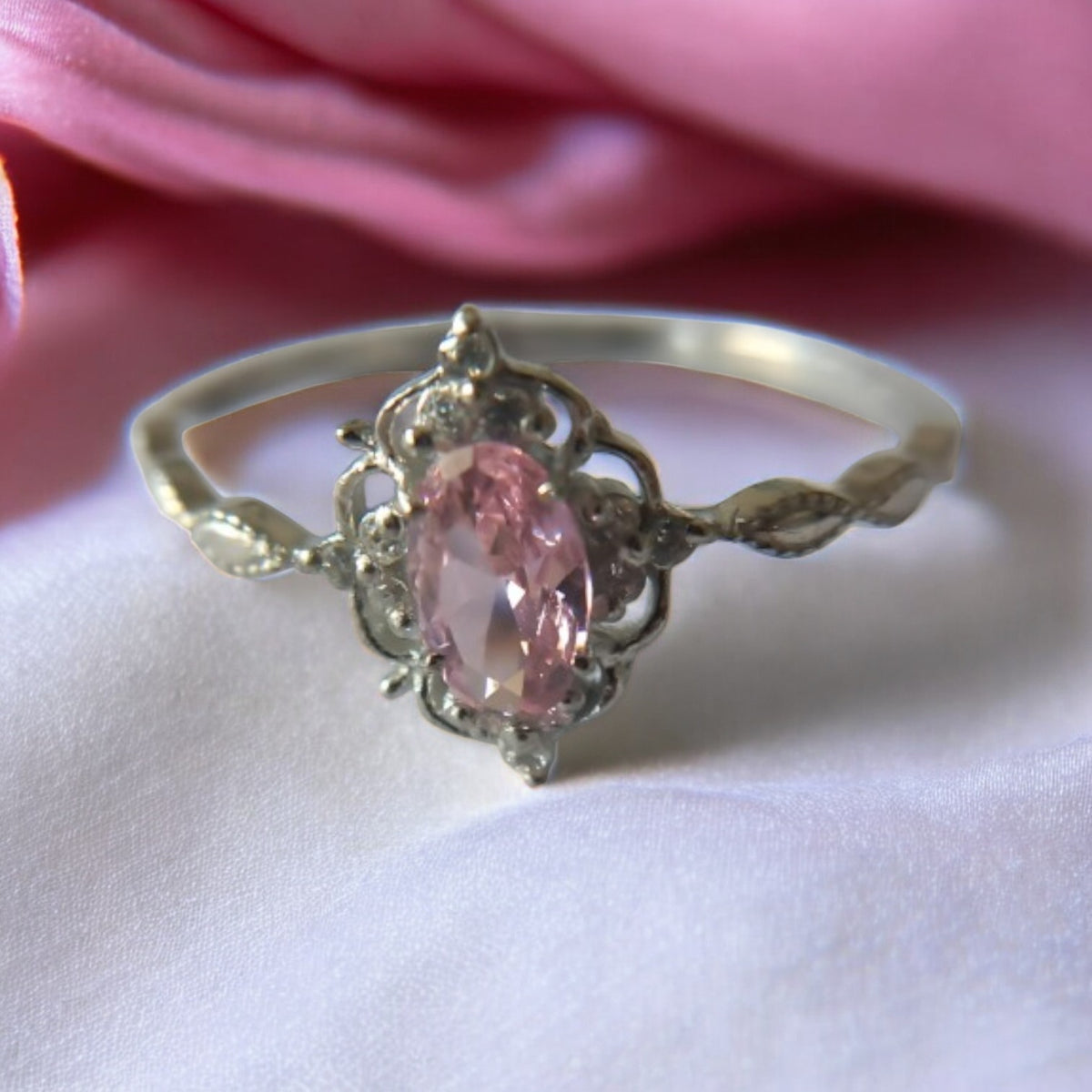 Helio Morganite Ring - djoyr