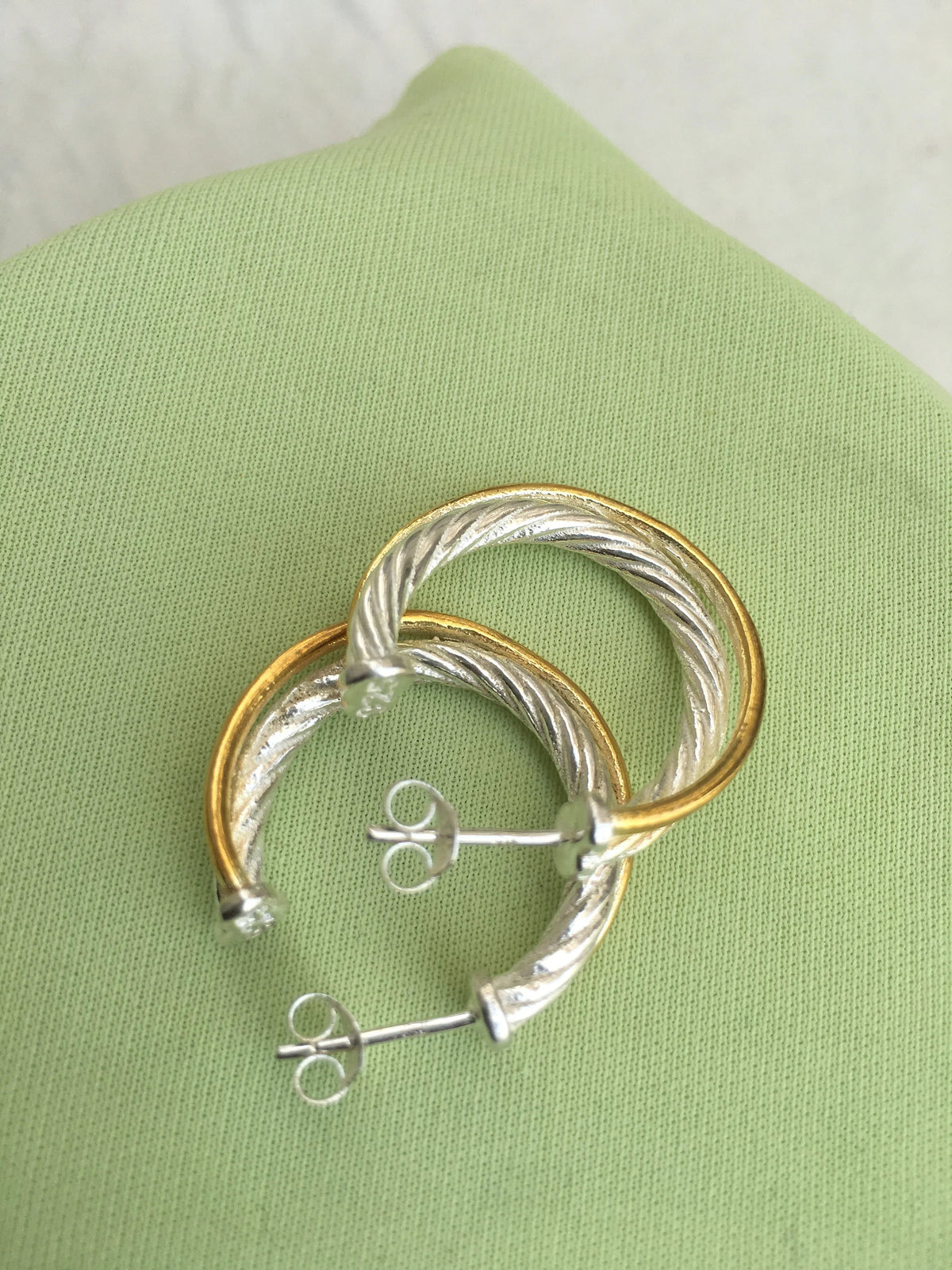 1  Inch (23mm) Crossover Two-Tone Hoop Earrings in 925 Sterling Silver – Stylish and Elegant Design