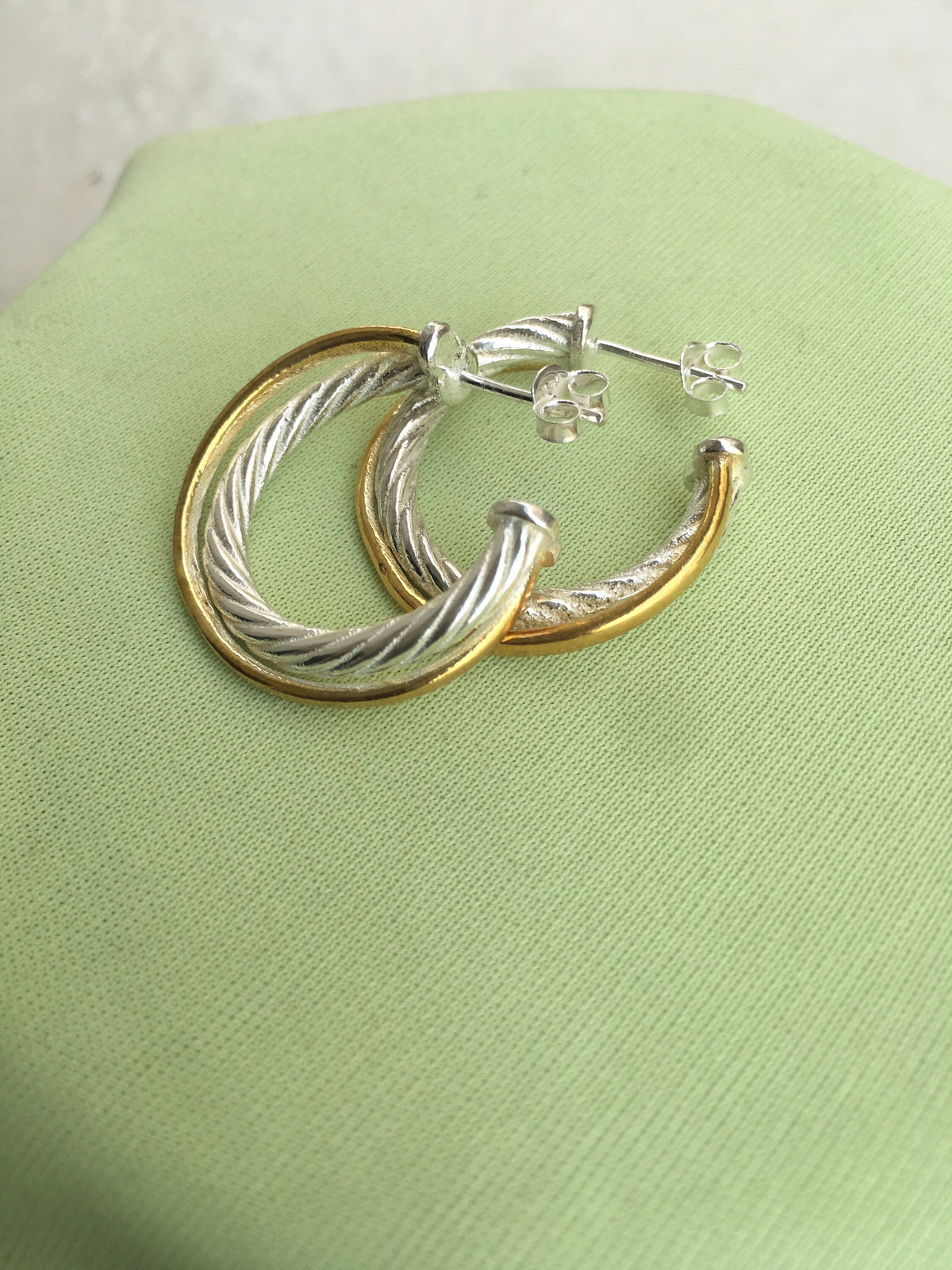 1  Inch (23mm) Crossover Two-Tone Hoop Earrings in 925 Sterling Silver – Stylish and Elegant Design