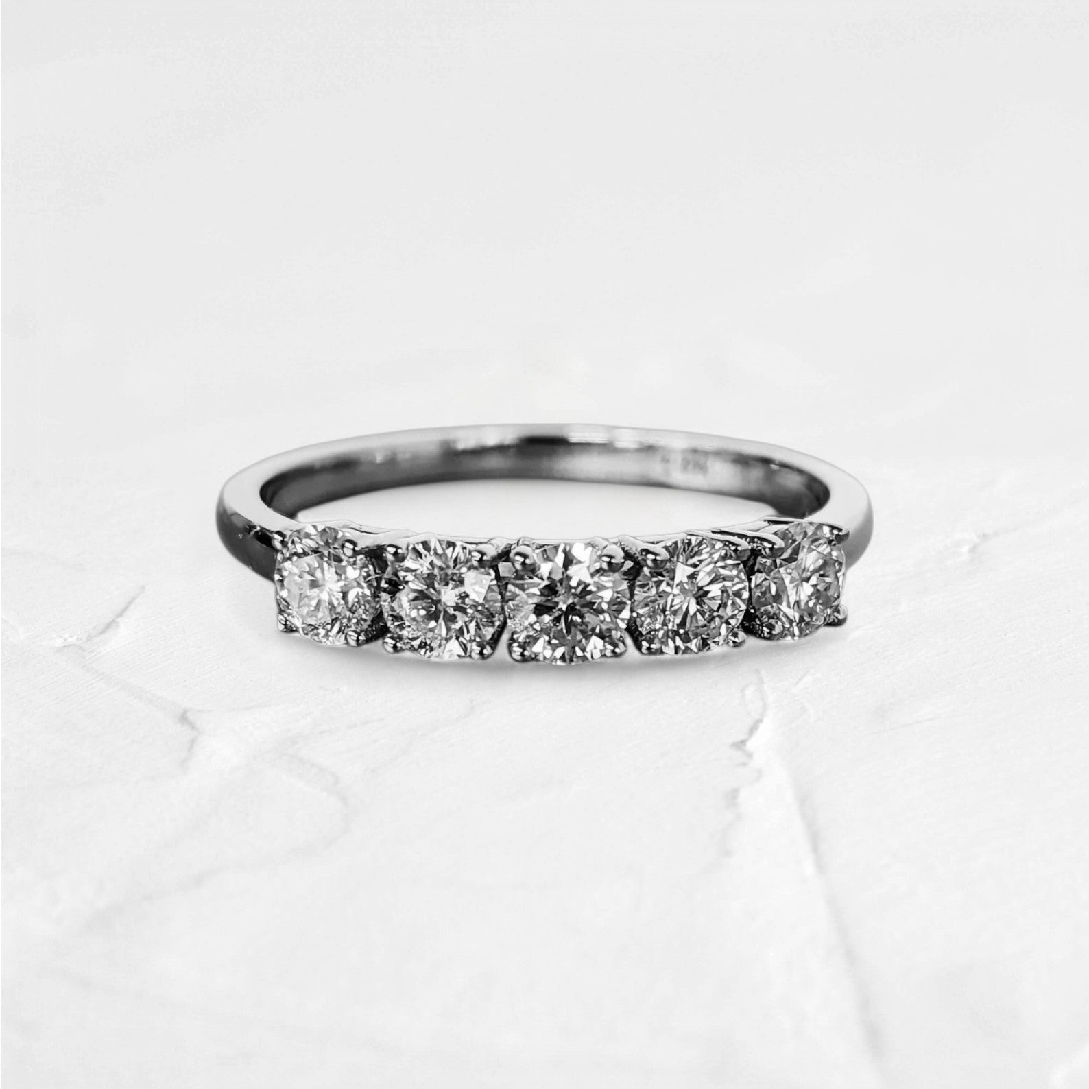 5-Stone Round Moissanite Shared-Prong Ring Silver - djoyr