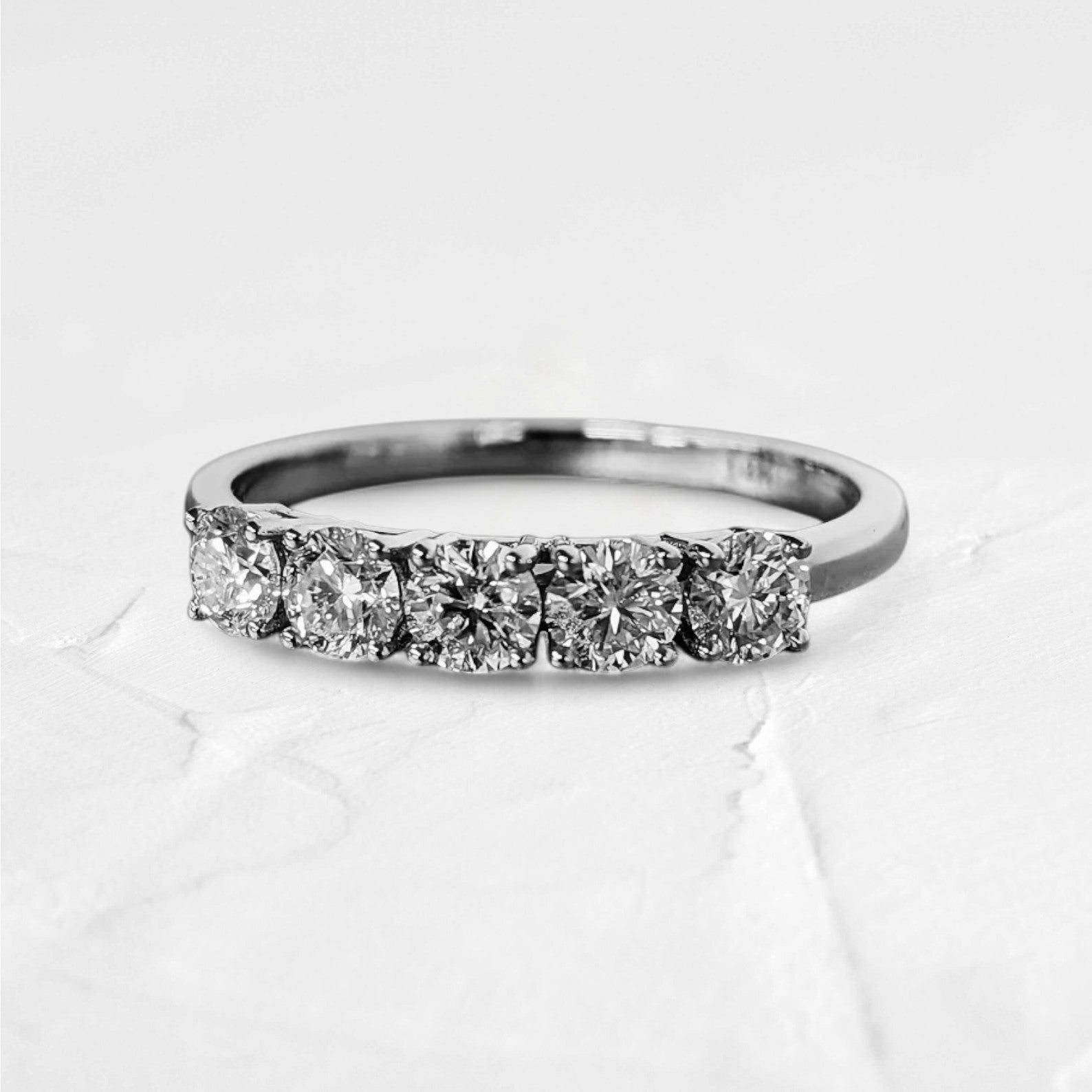 5-Stone Round Moissanite Shared-Prong Ring Silver - djoyr