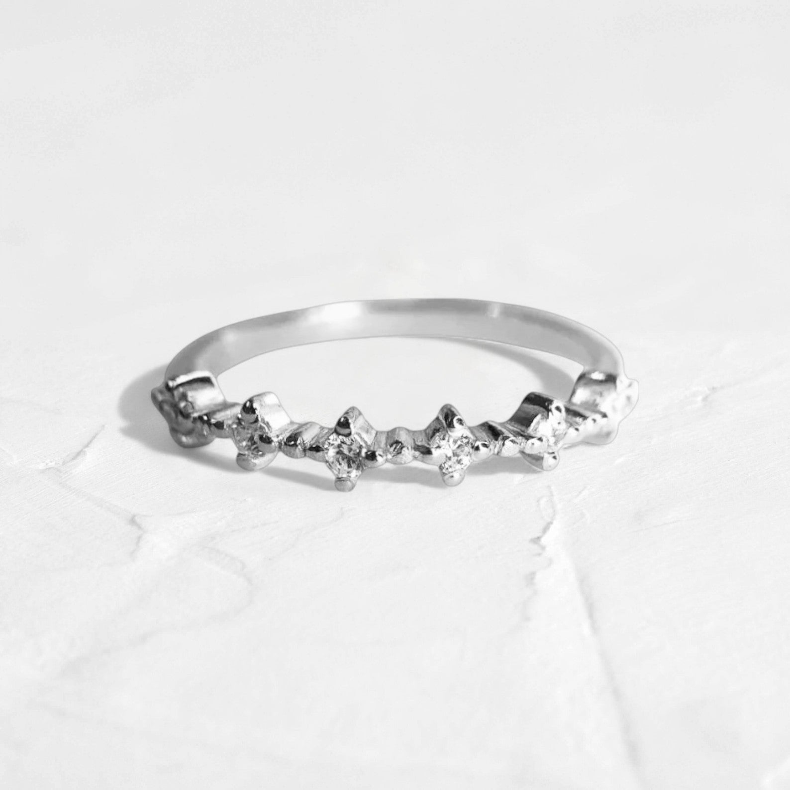 Moissanite Pinprick Band Silver - djoyr