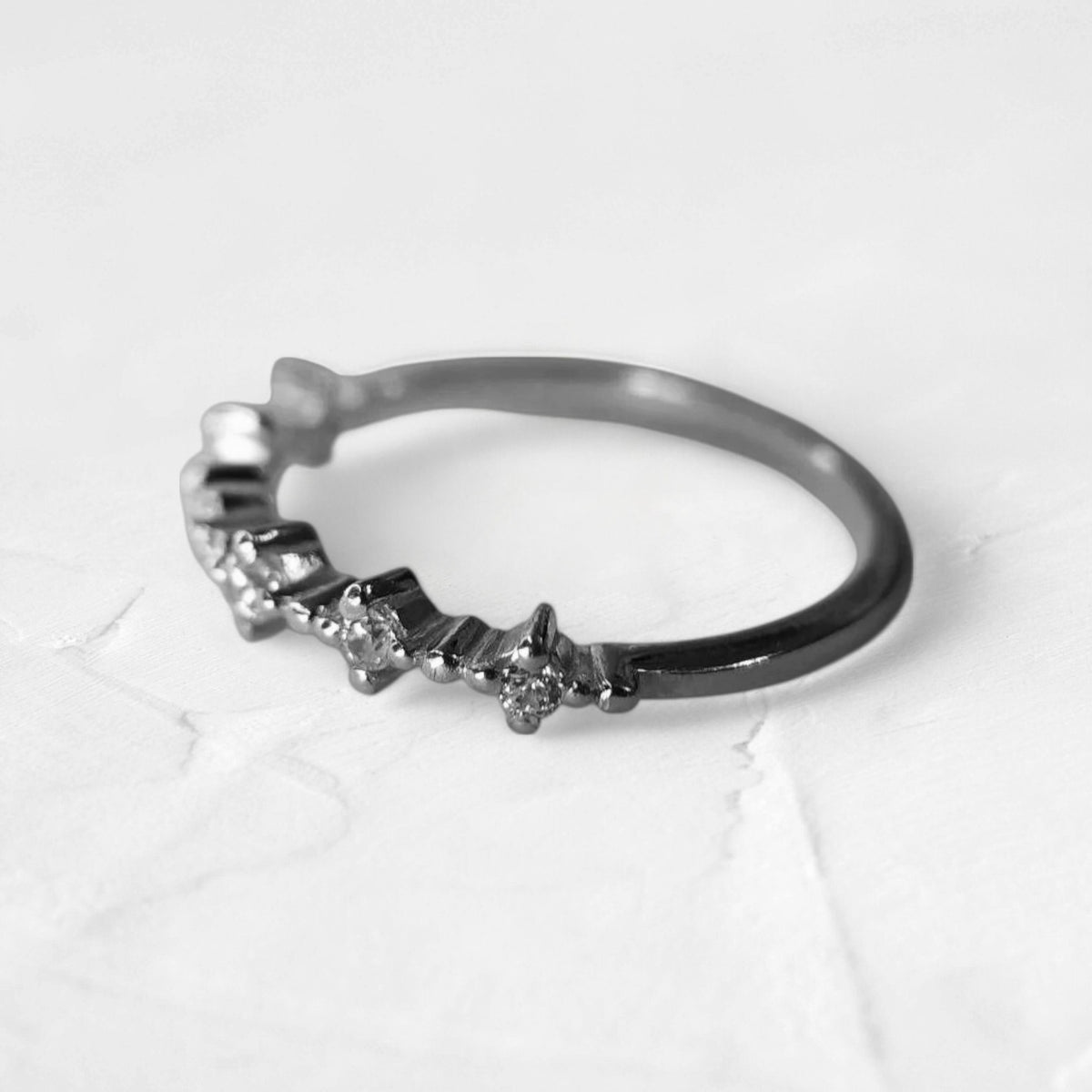 Moissanite Pinprick Band Silver - djoyr