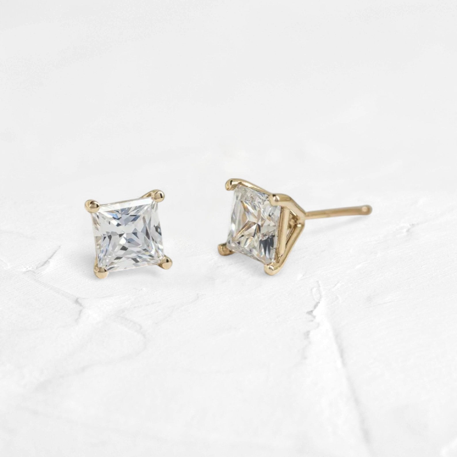 Moissanite Princess Cut Studs - djoyr
