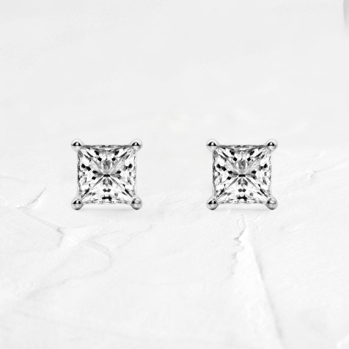 Moissanite Princess cut Studs in silver - djoyr