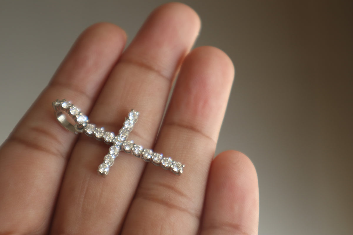 Lab Grown Diamond Cross Pendant