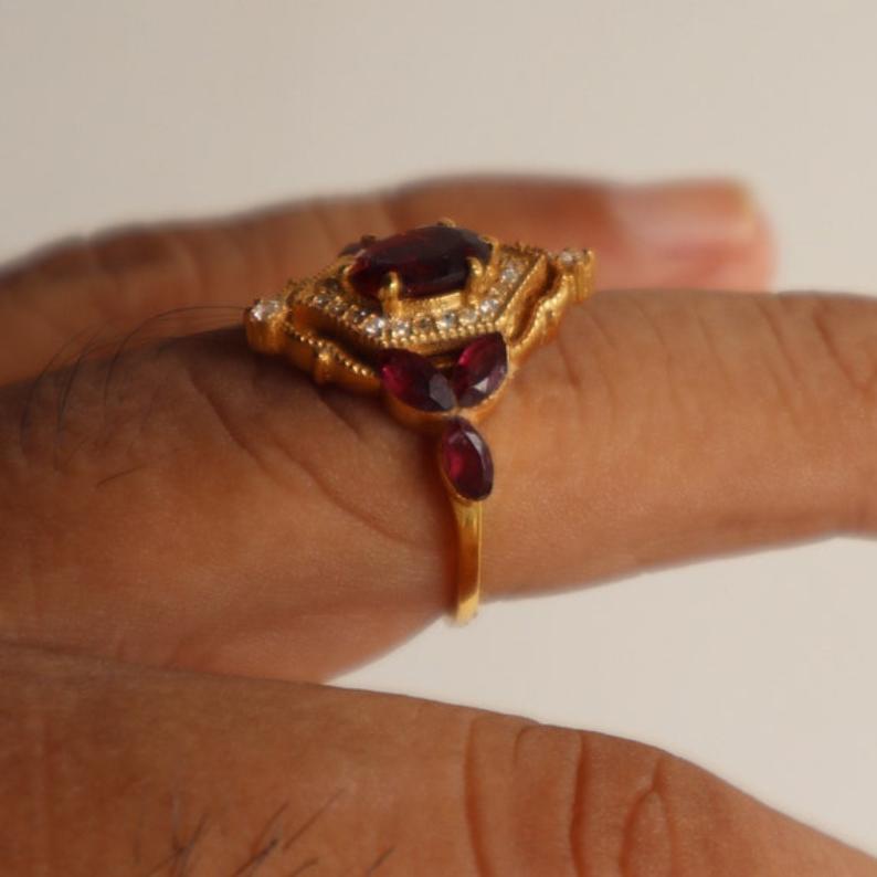 Vintage Red Garnet Ring- 