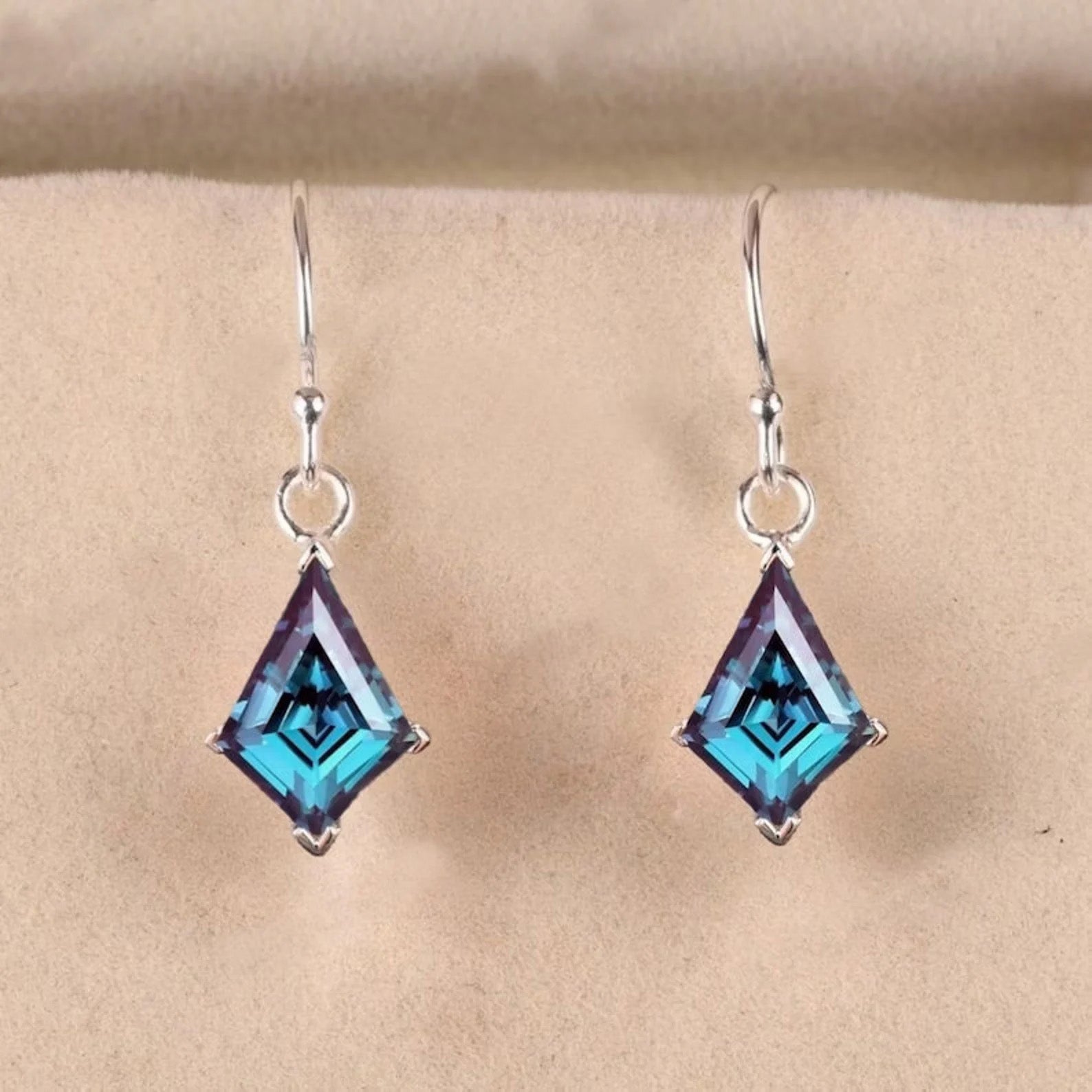 Kite Shaped Lab Alexandrite Drop Earrings - djoyr