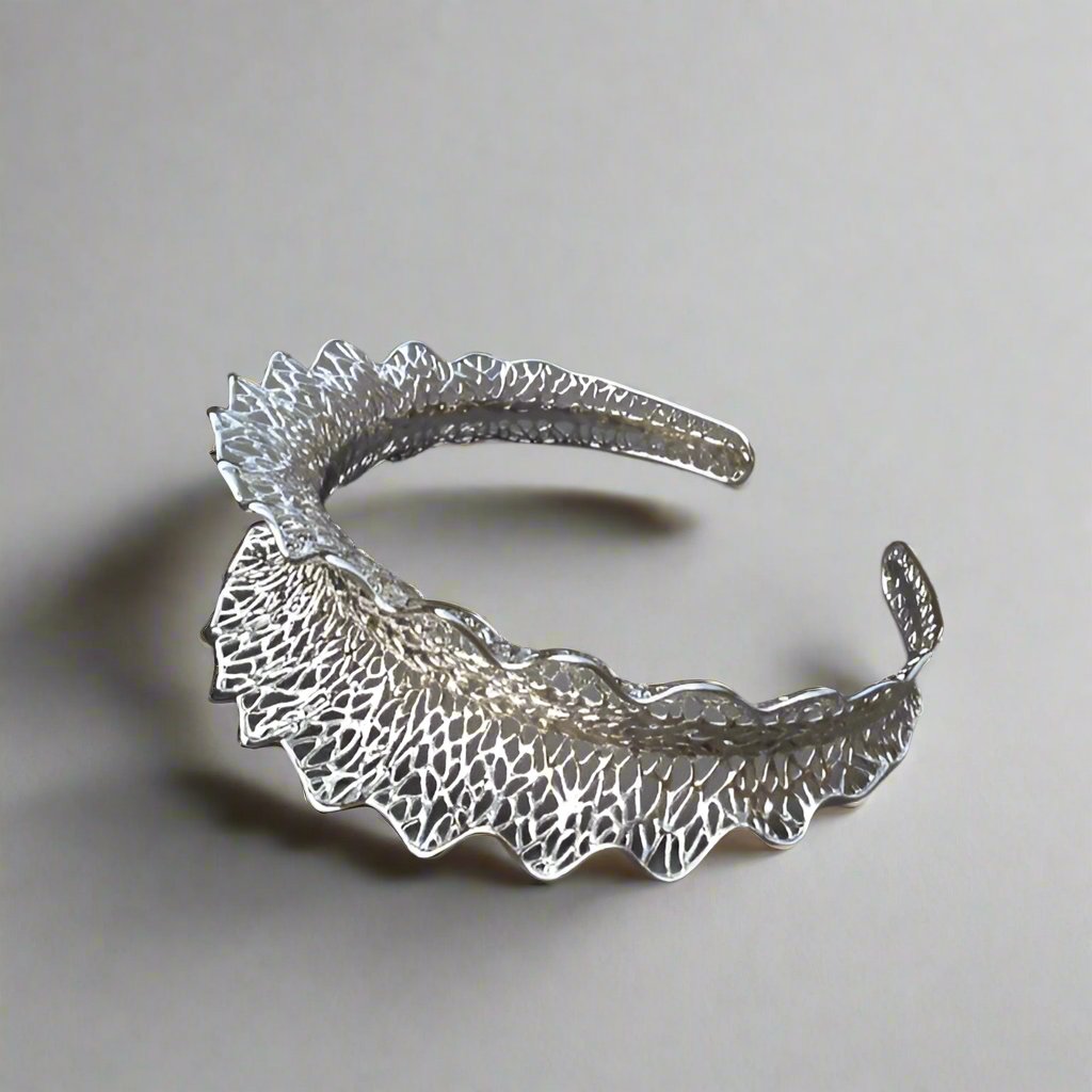 Elegant Filigree Cuff Bracelet – Intricate Lattice Design