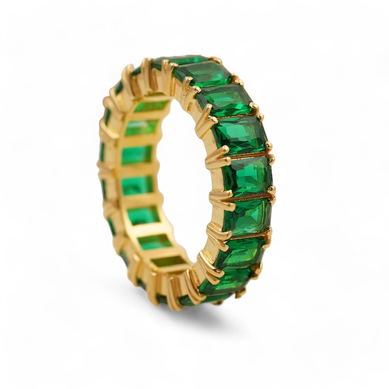 Lab Grown Emerald Eternity band - djoyr