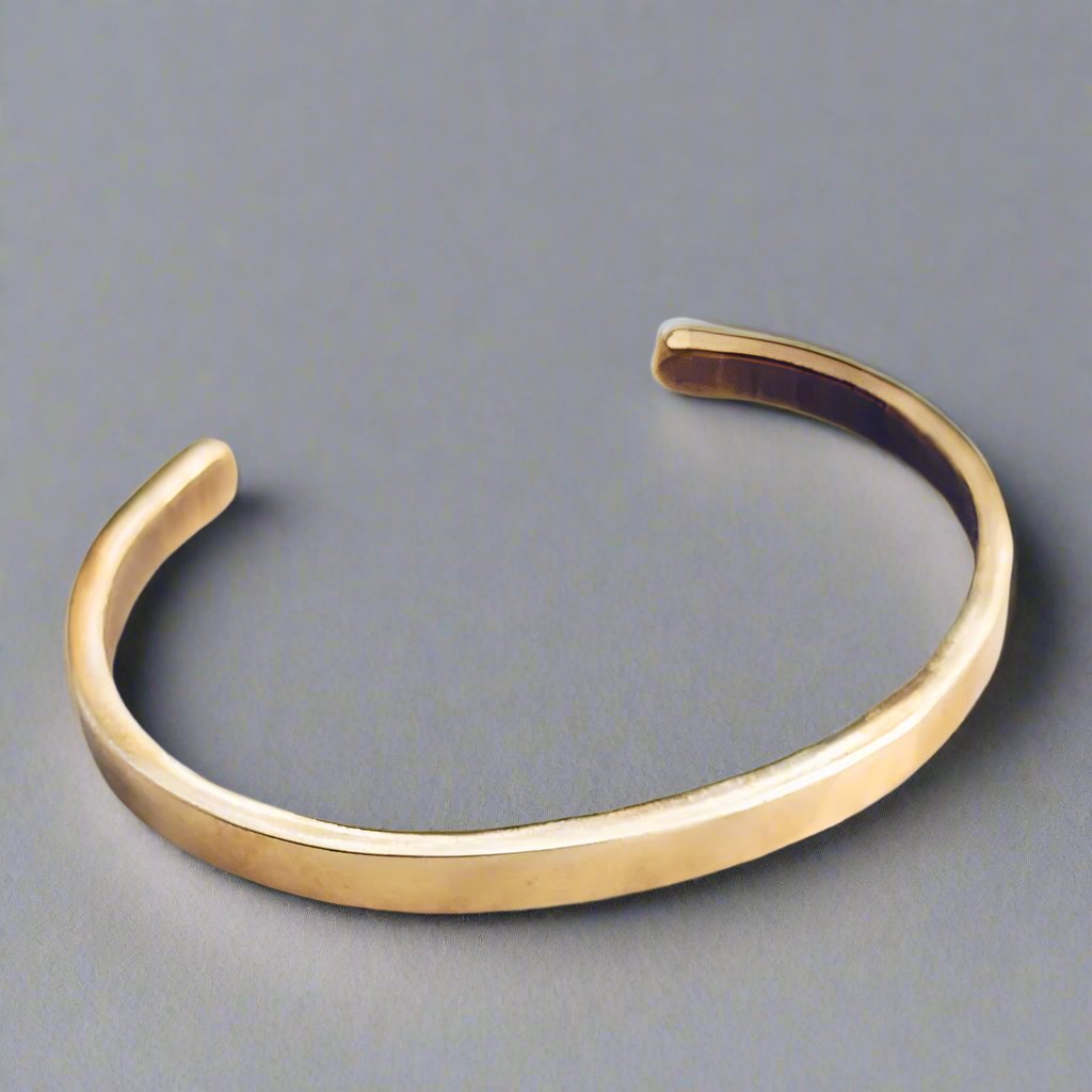 Arka Solid Gold Cuff