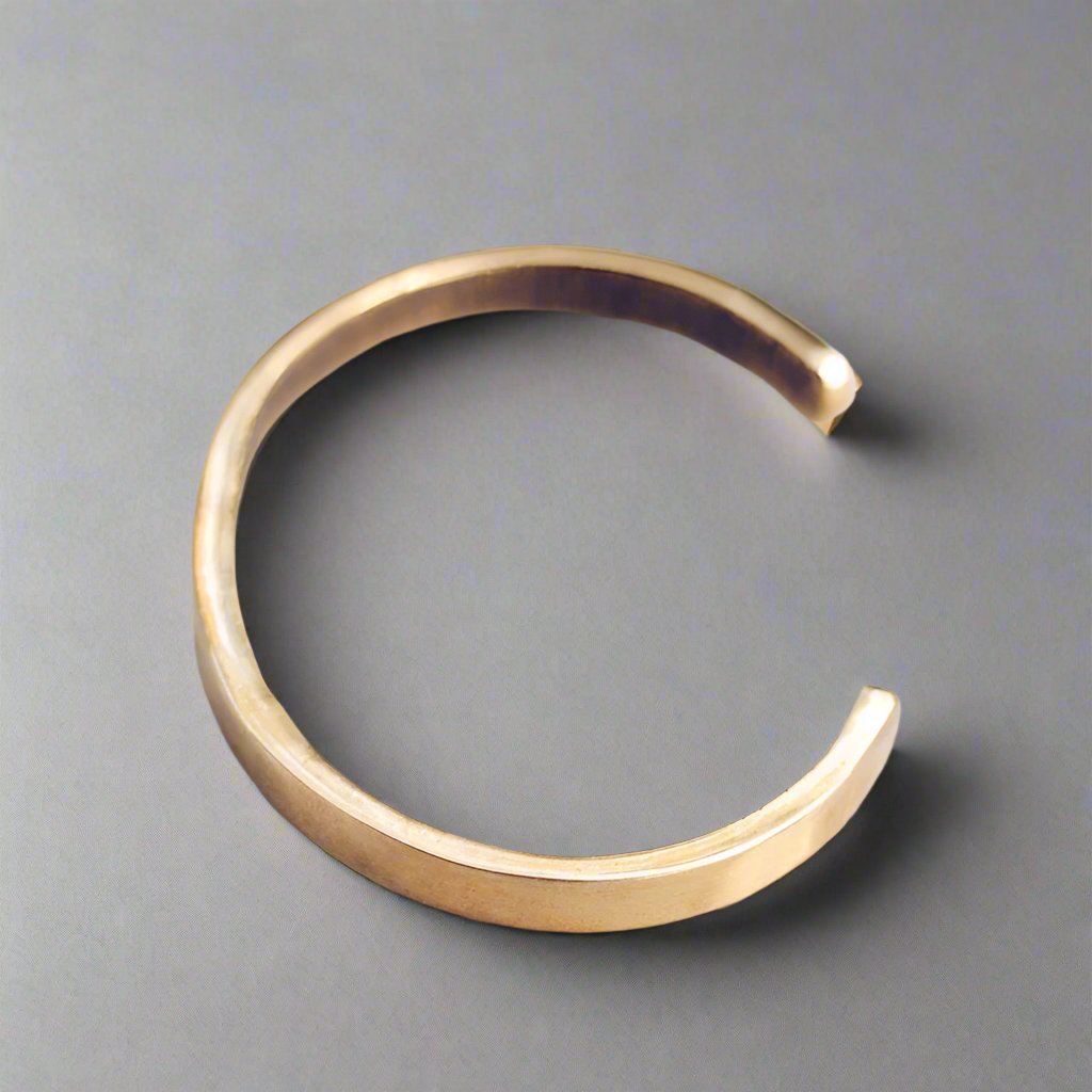 Arka Solid Gold Cuff