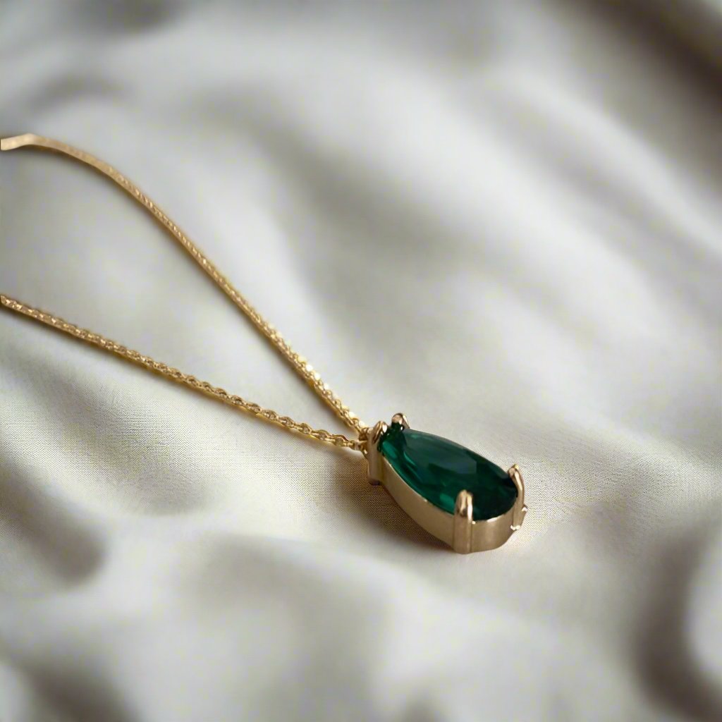 Lab Emerald Teardrop Pendent - djoyr