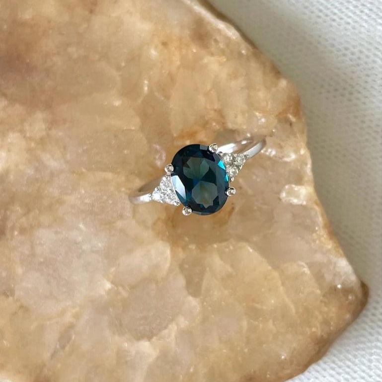 Lab Grown Peacock Sapphire Ring - djoyr
