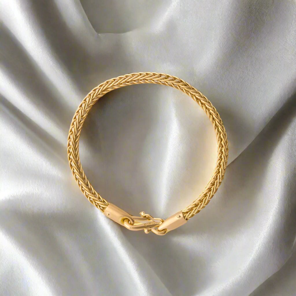 Essence Bracelet - djoyr