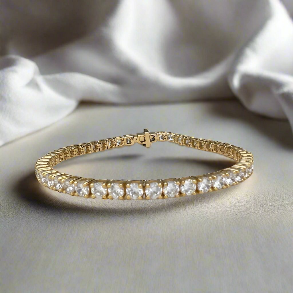 "Elegant 7-inch moissanite bracelet featuring 49 round-cut stones with E-F color and VVS clarity, totaling 9.80 carats, perfect for sophisticated and timeless style."