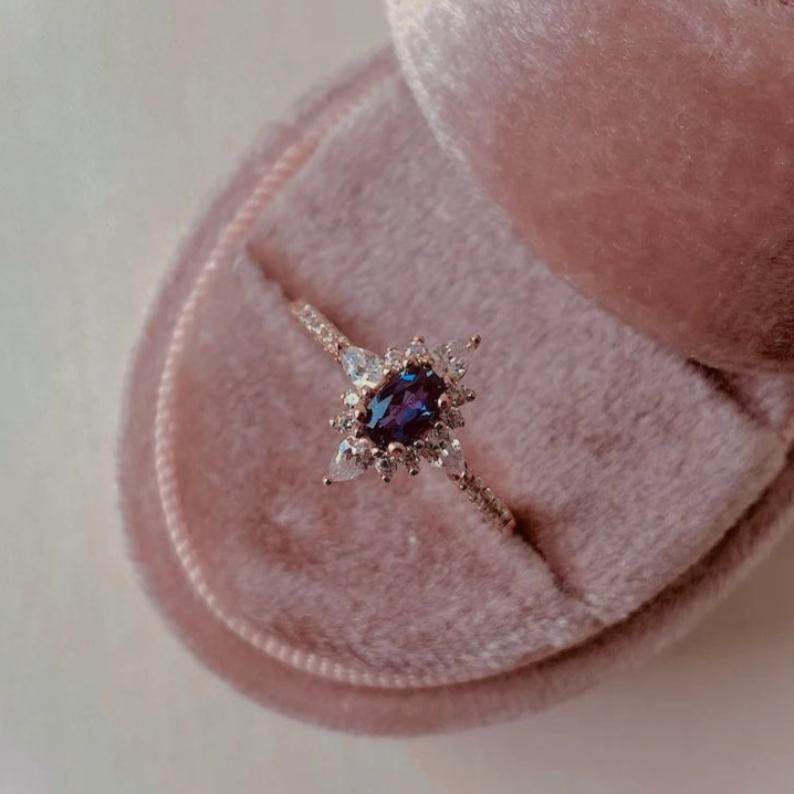 Edwardian Lab Grown Alexandrite Ring - djoyr