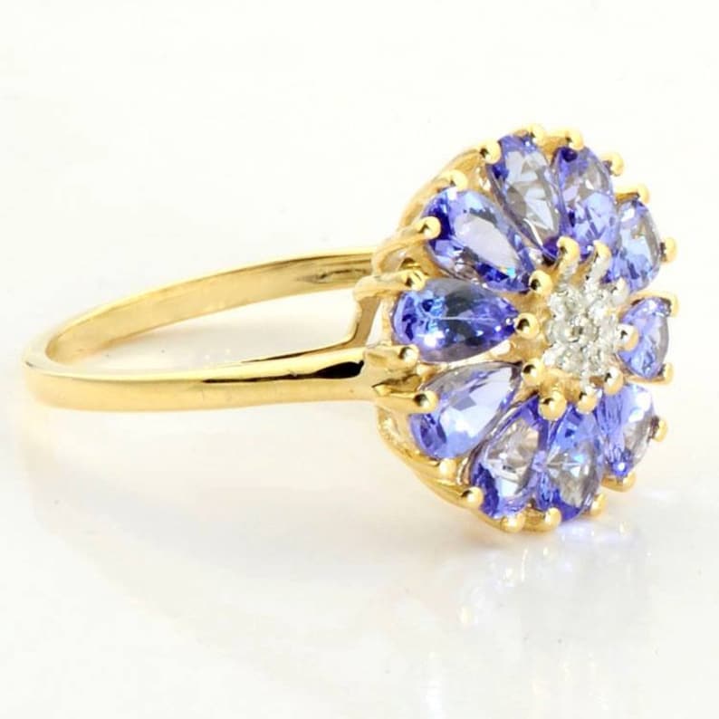 Fioritura Ring in Tanzanite - djoyr