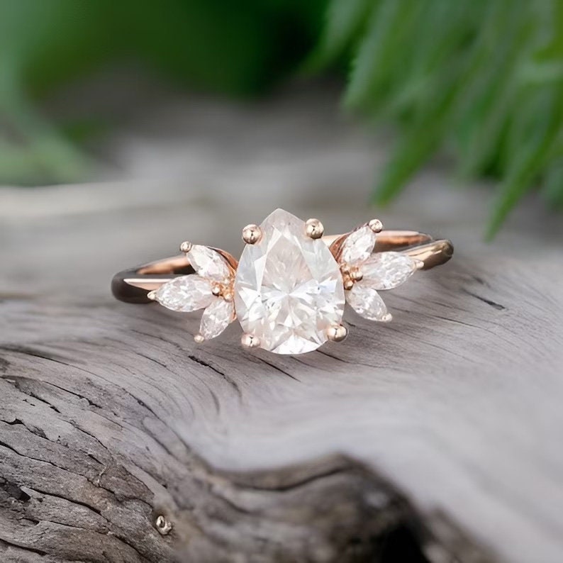 Moissanite Starlit Quill Pear Cut Ring