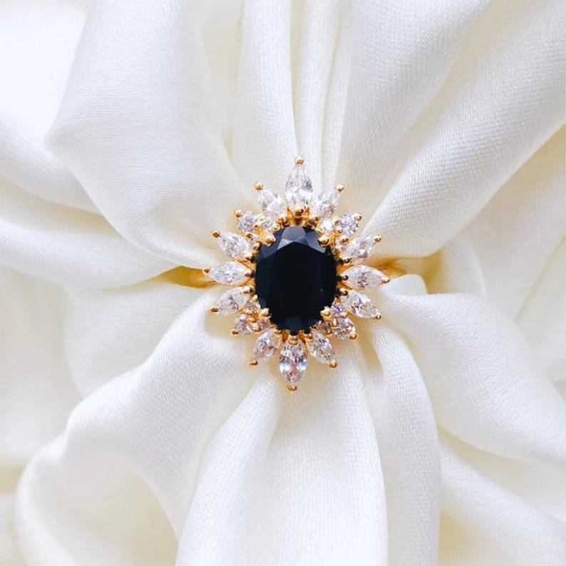Black Onyx Aster Ring in Silver - djoyr