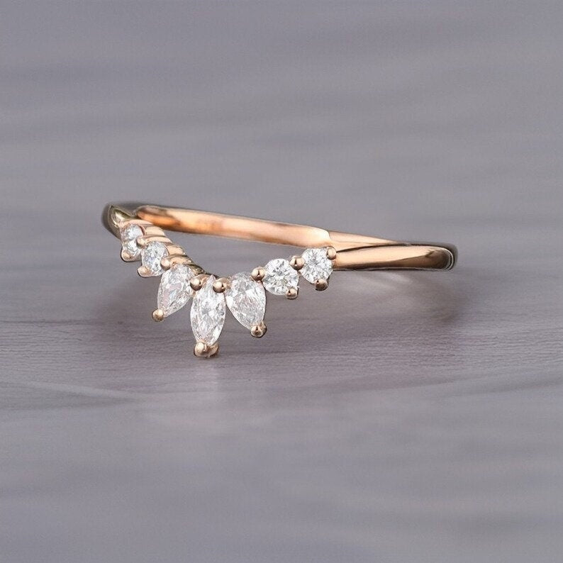 Moissanite Pinwheel Ring - djoyr