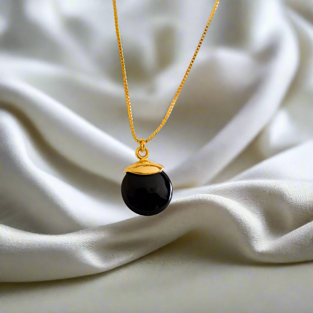 Black Onyx Tomate Pendant - djoyr