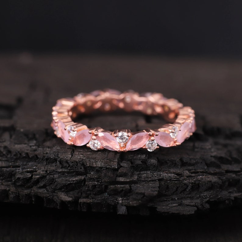 Morganite Ring of StarLight - djoyr