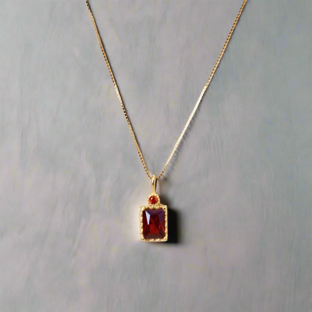 Ruby flame Necklace - djoyr