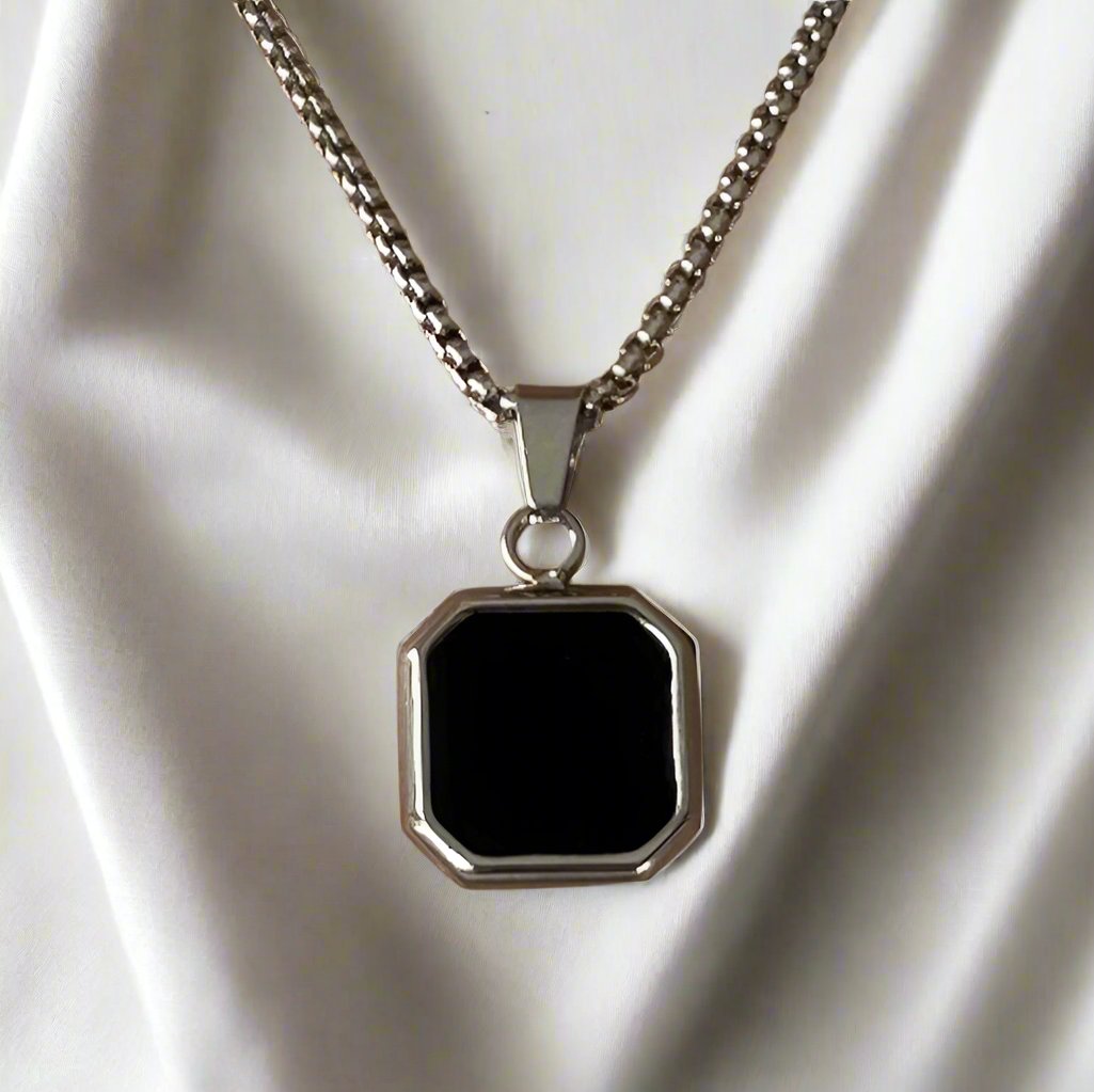 Black Onyx Ashtha Pendant - djoyr