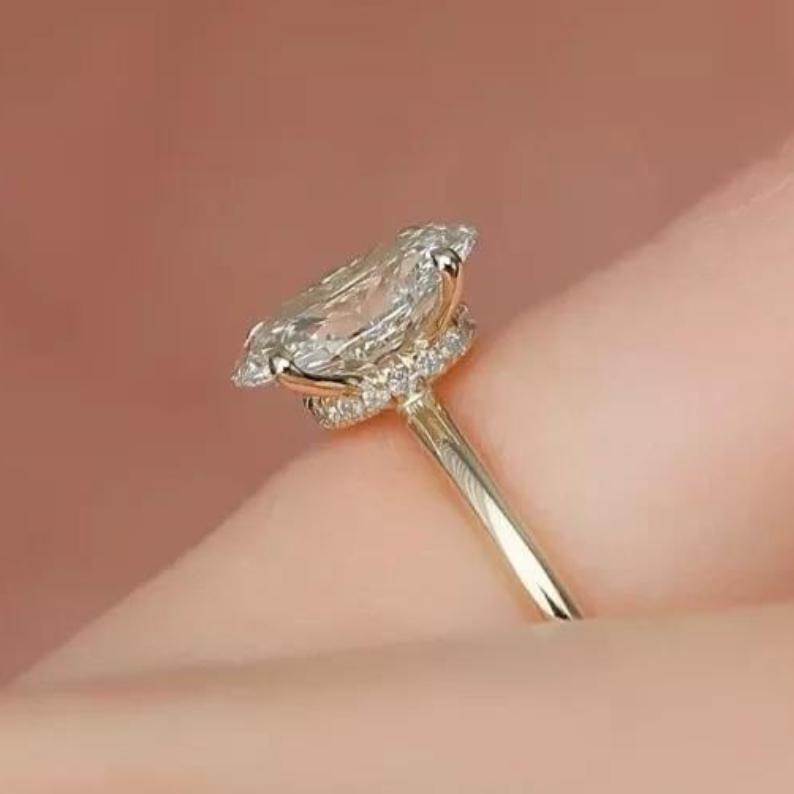 Moissanite 2ct Oval Solitaire Ring - djoyr