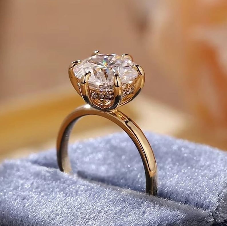 Moissanite True point Ring