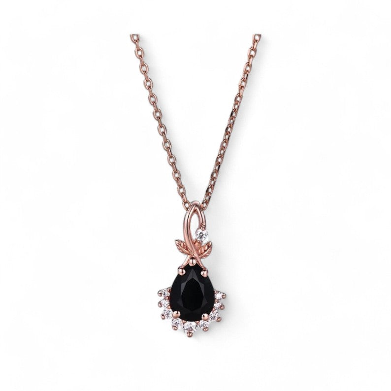 Black Onyx Chantilly Pendent - djoyr