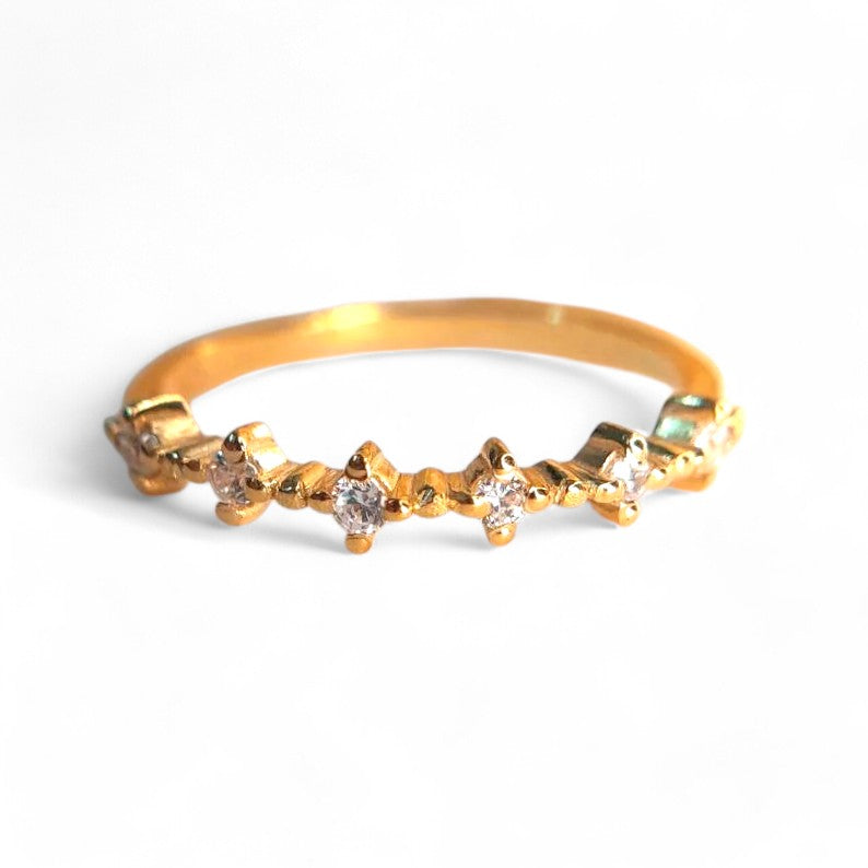 Moissanite Pinprick Band - djoyr