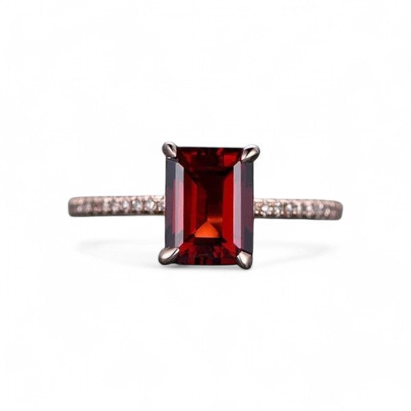 Garnet Ember Ring in Silver - djoyr