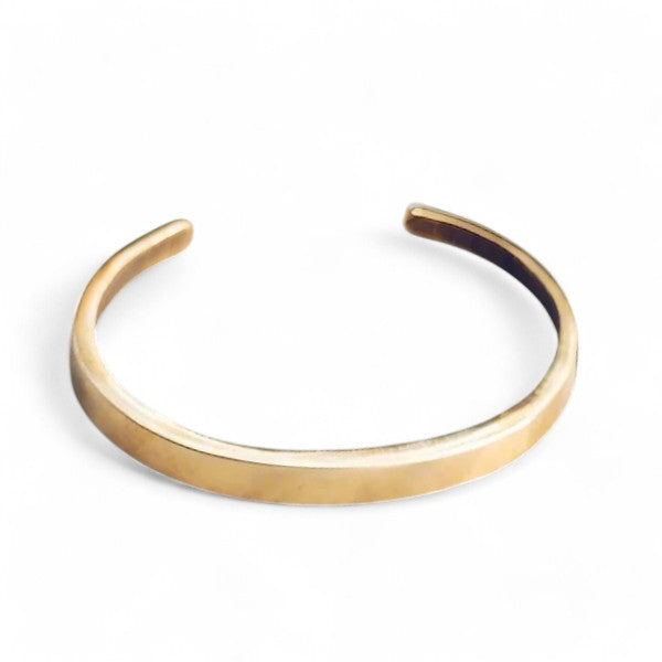 Arka Solid Gold Cuff - djoyr