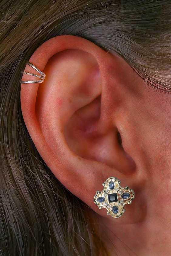 Fenestra lab sapphire studs