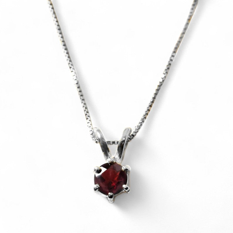 Garnet Solitaire Pendent - djoyr