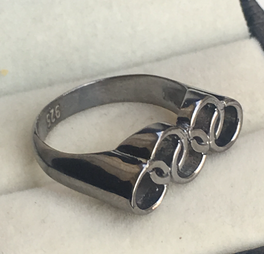 Oxidized Silver Olympic Ring - djoyr