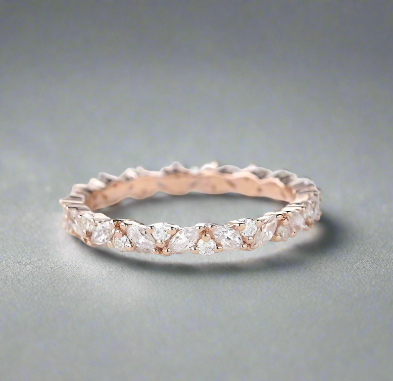 Ring of StarLight in moissanites - djoyr