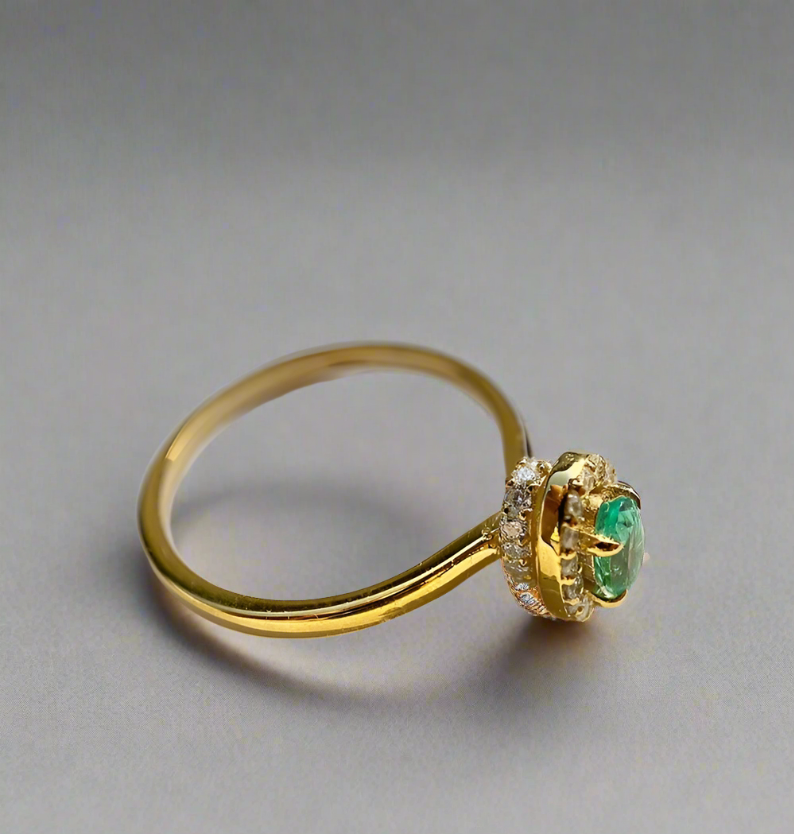 Emerald Enigma Ring - djoyr