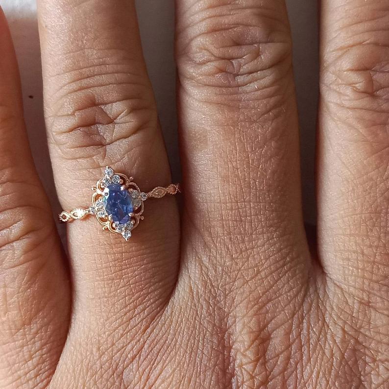 Helio Tanzanite Ring in Silver - djoyr